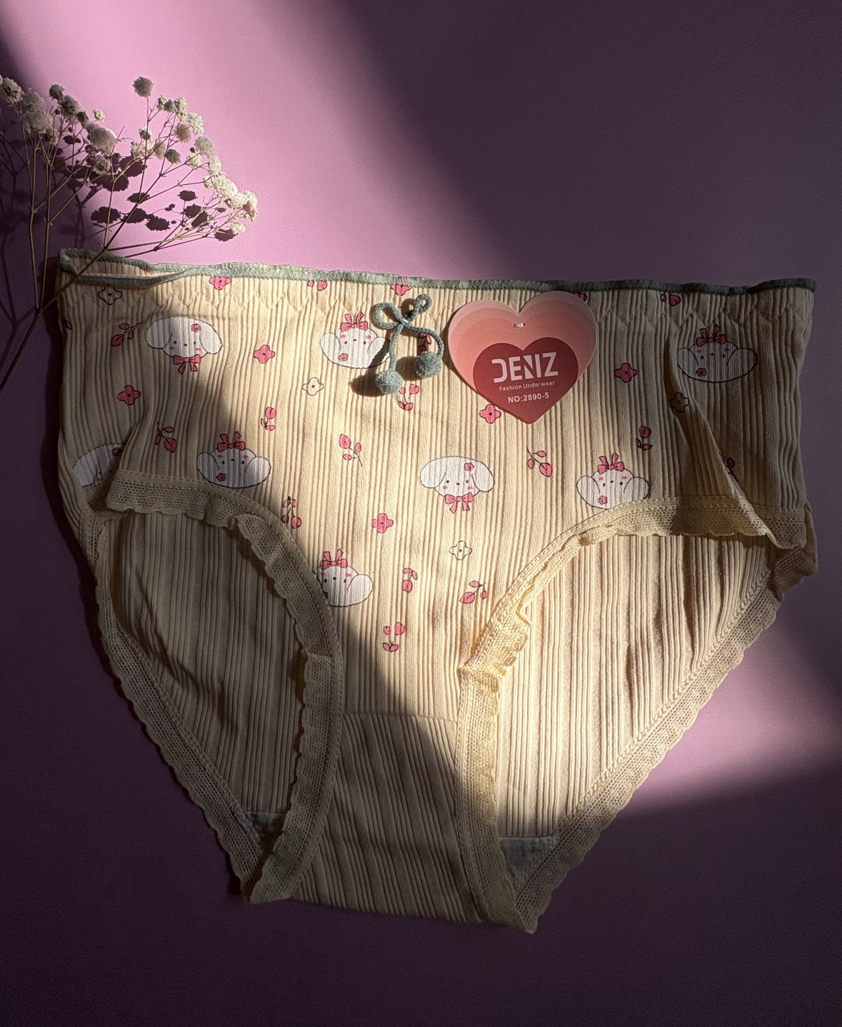 ۴پس زمینه کرم پاپی