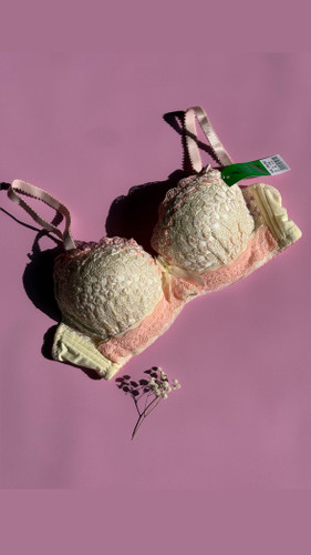 زرد کره ای💛